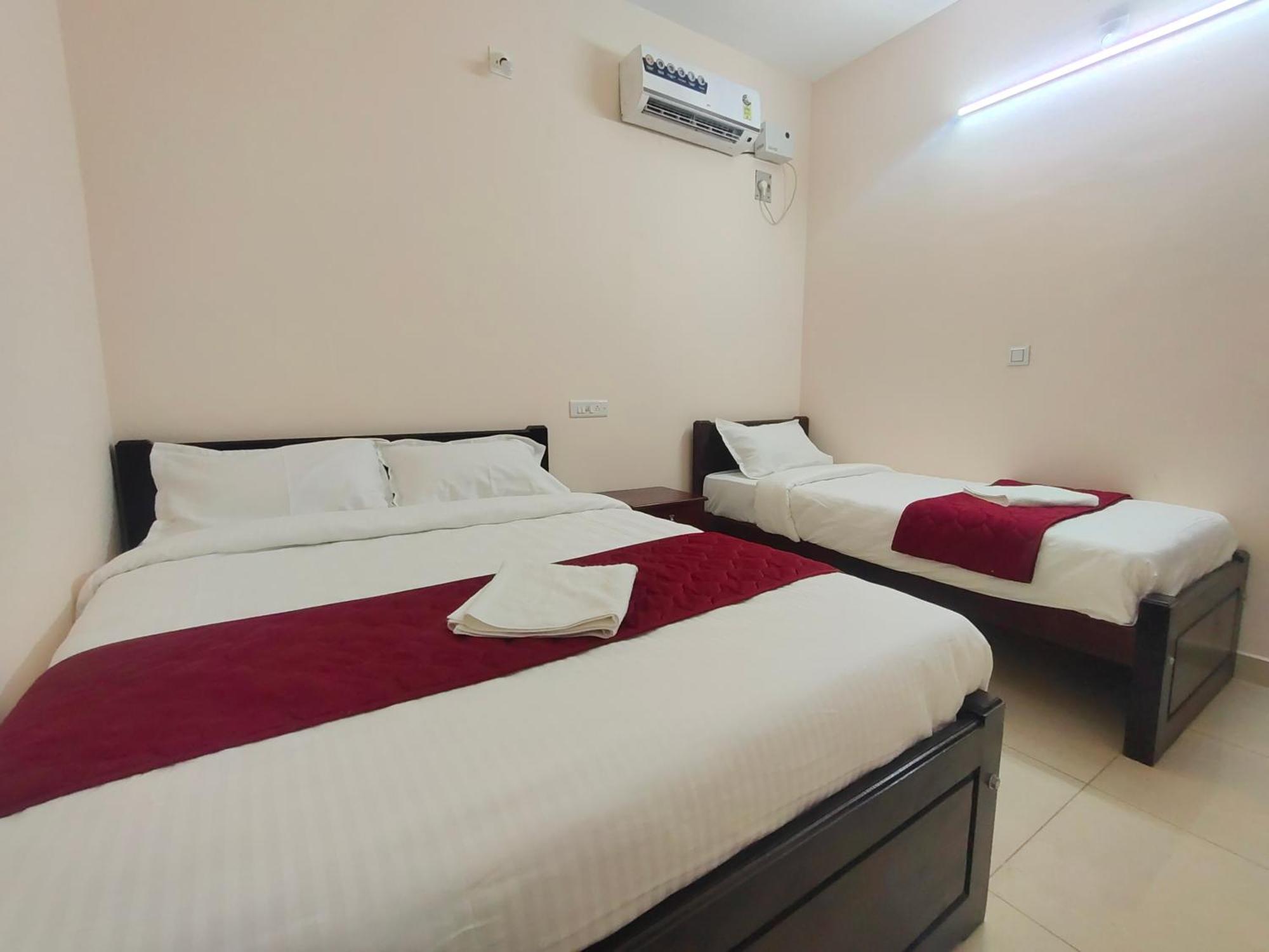 Le Township Residency Hotel Пондичери Екстериор снимка