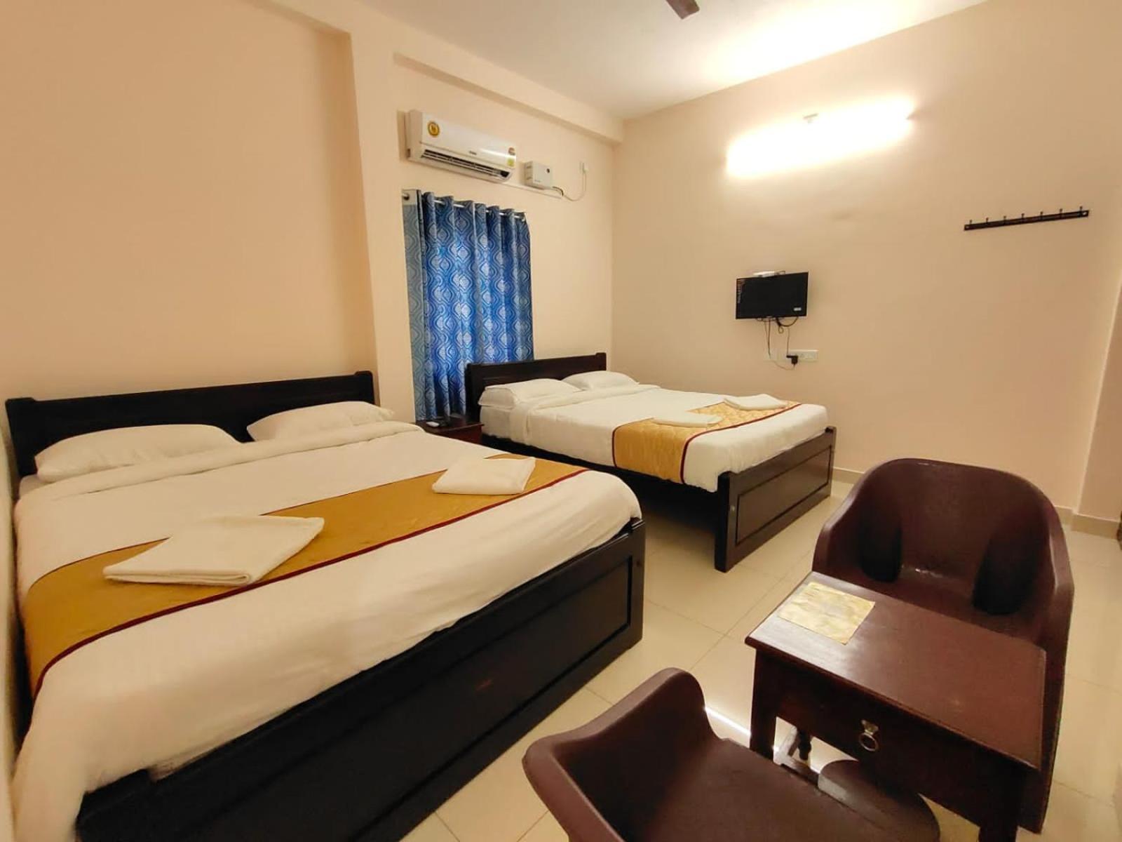 Le Township Residency Hotel Пондичери Екстериор снимка