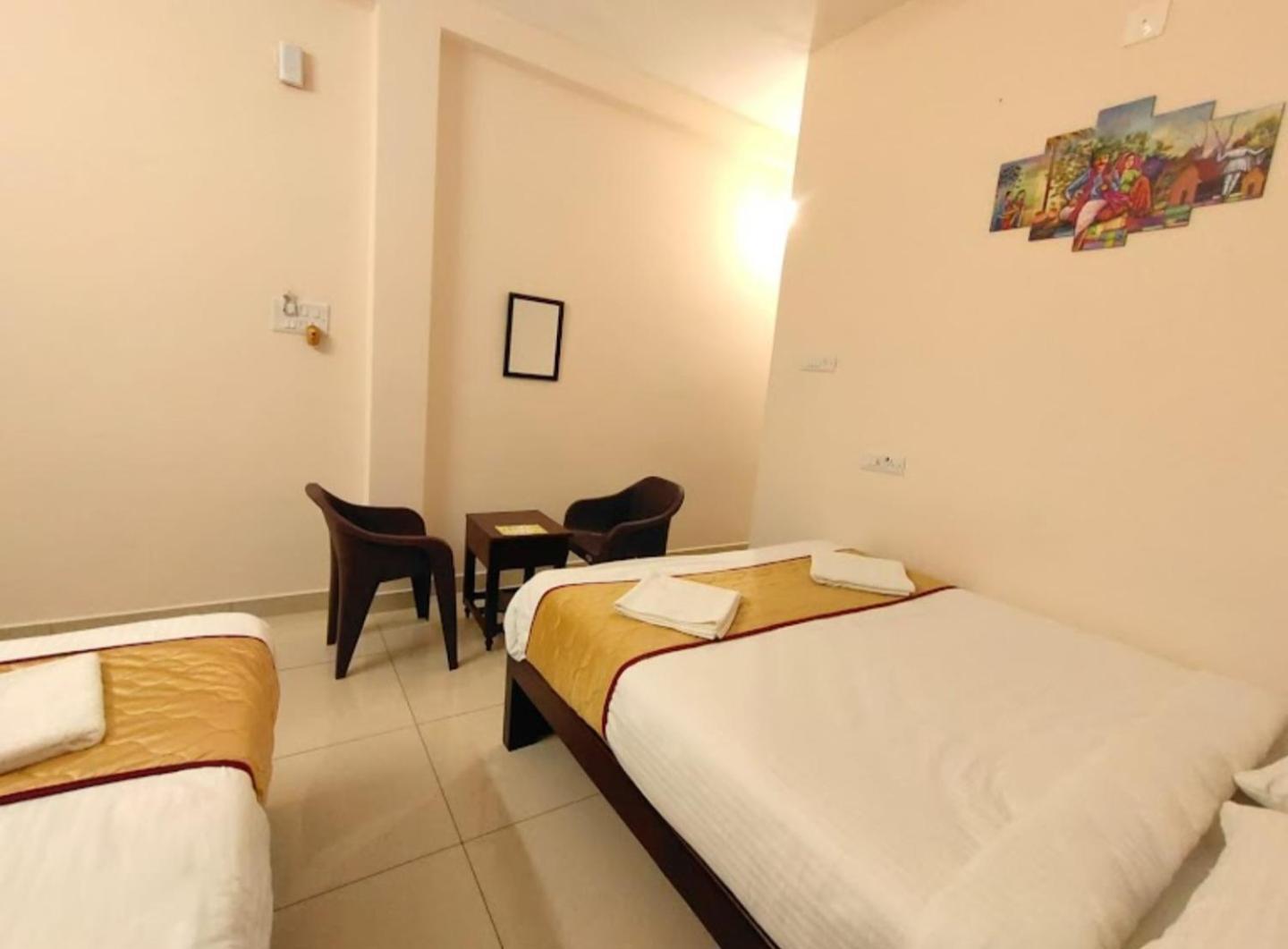 Le Township Residency Hotel Пондичери Екстериор снимка