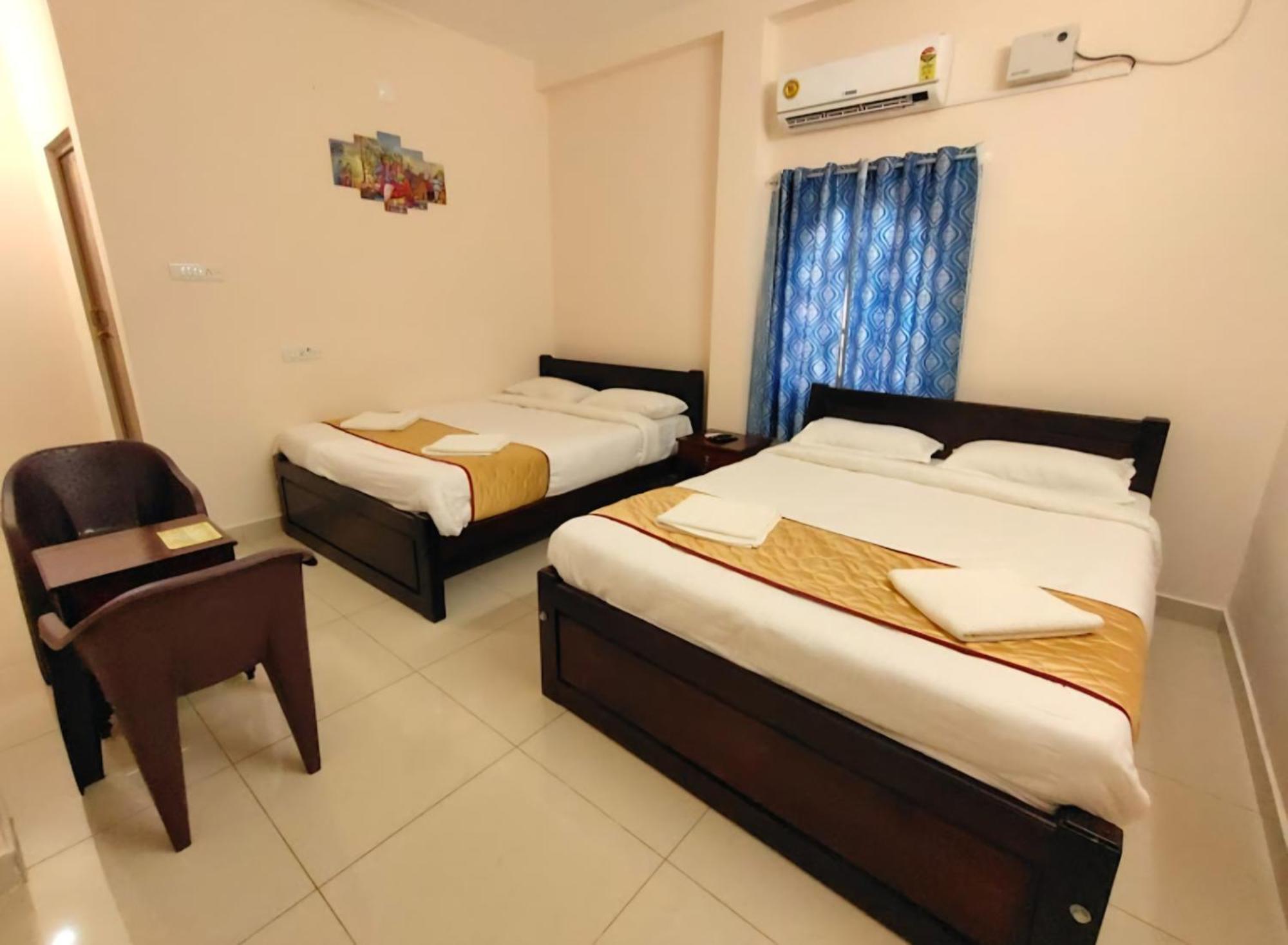 Le Township Residency Hotel Пондичери Екстериор снимка